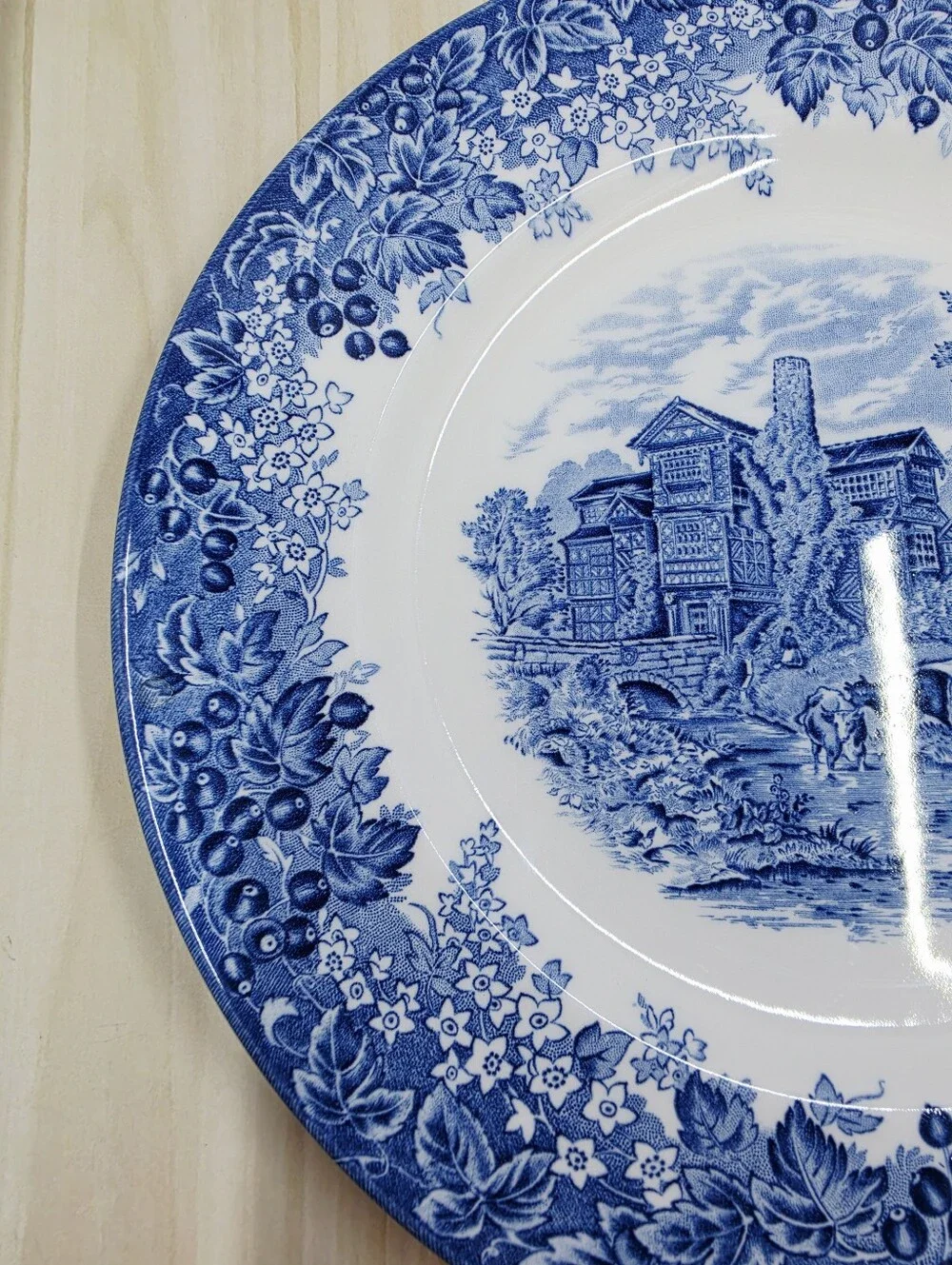 Wedgwood Romantic England Moreton Old Hall Dinner Plate Made In England